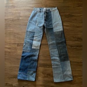 Like new women’s Levi’s jeans with patch work